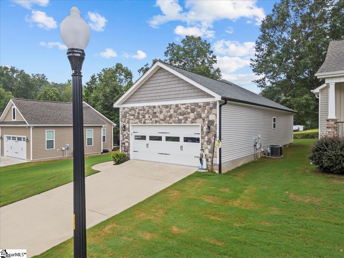 Property image 3 of 166 Page Creek Boulevard in Cottages at Landrum, Landrum, SC 29356