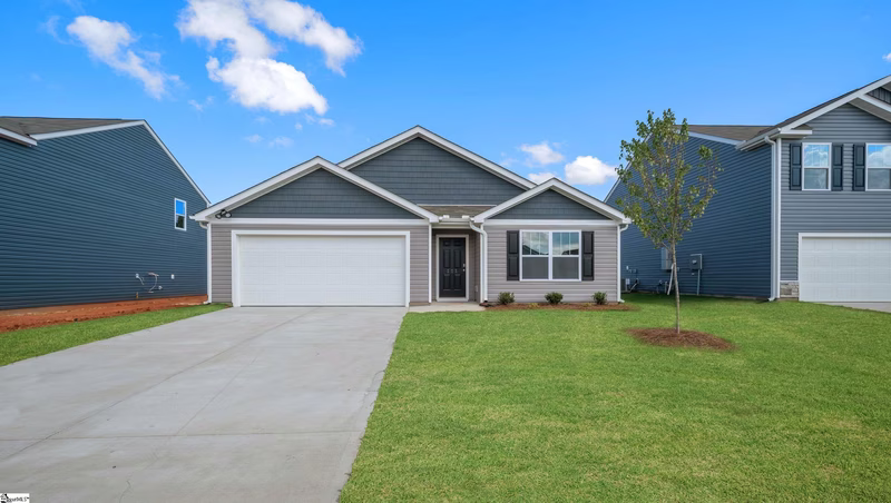 Property image 2 at 111 Larson Lane, Greenwood, SC 29646
