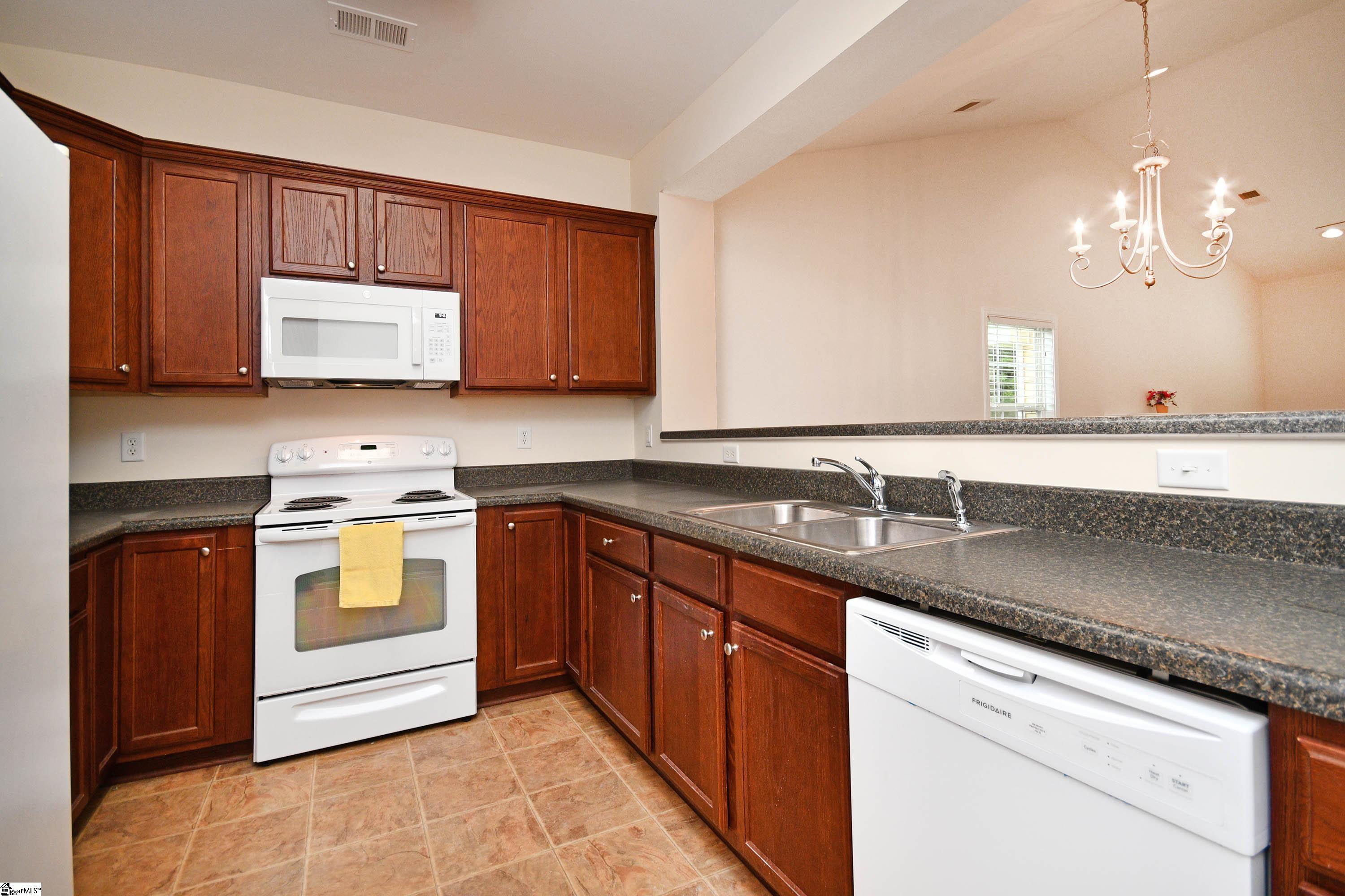 Property image 4 of 47 Hillsborough Drive in Crayton Hall, Anderson, SC 29621
