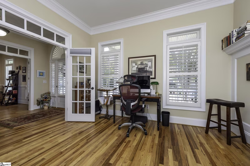 Property image 3 at 310 Crandon Drive, Greenville, SC 29615-2862