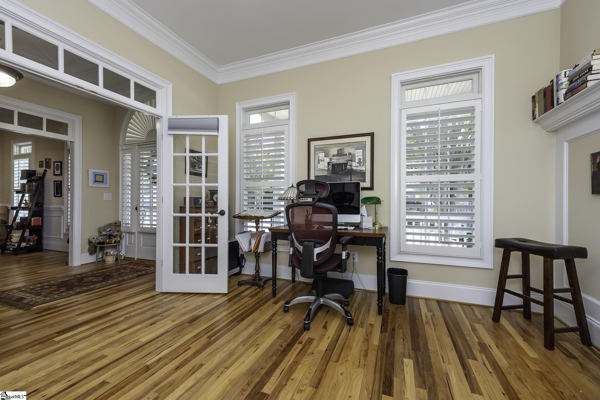 Property image 3 of 310 Crandon Drive in Tuscan Woods, Greenville, SC 29615-2862