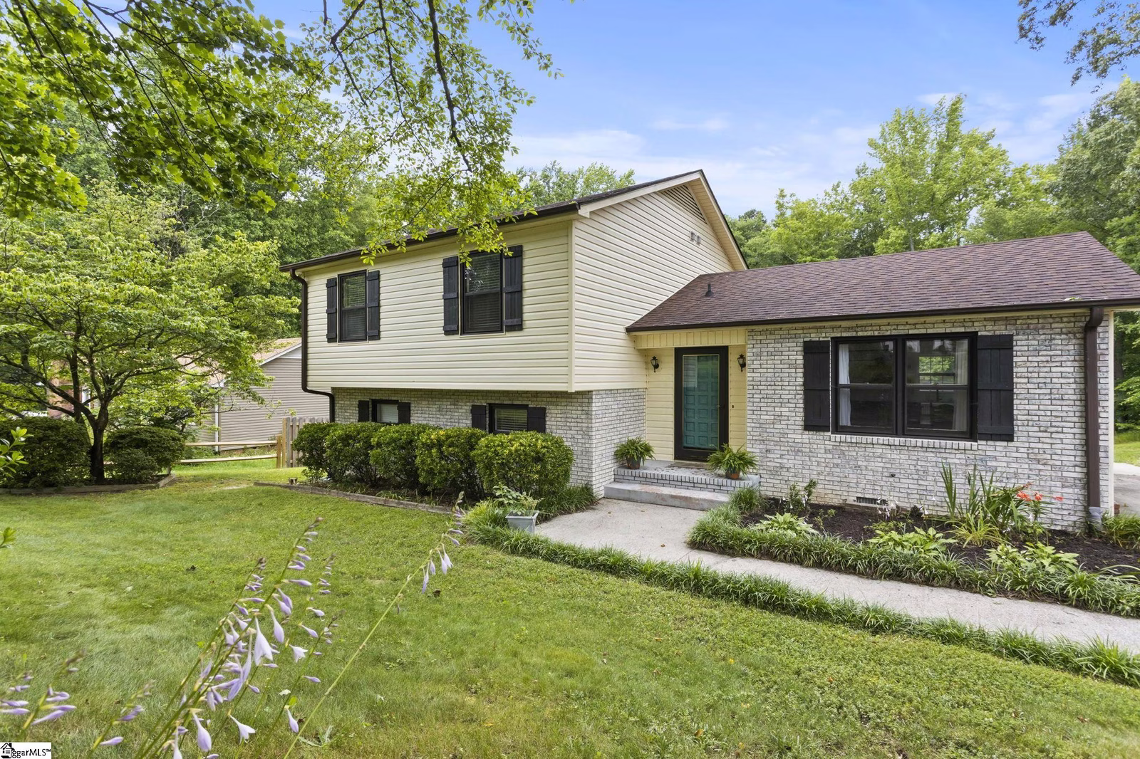 Property image 1 at 6 Crowndale Court, Taylors, SC 29687