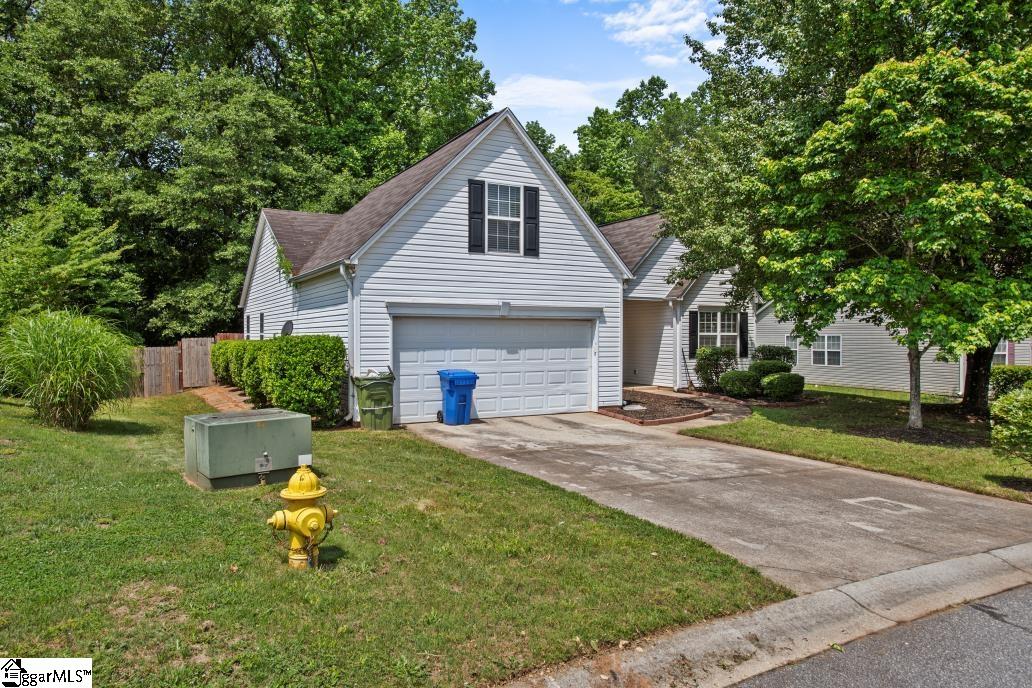 Property image 2 of 102 Planter’s Grove Drive in The Grove, Mauldin, SC 29662