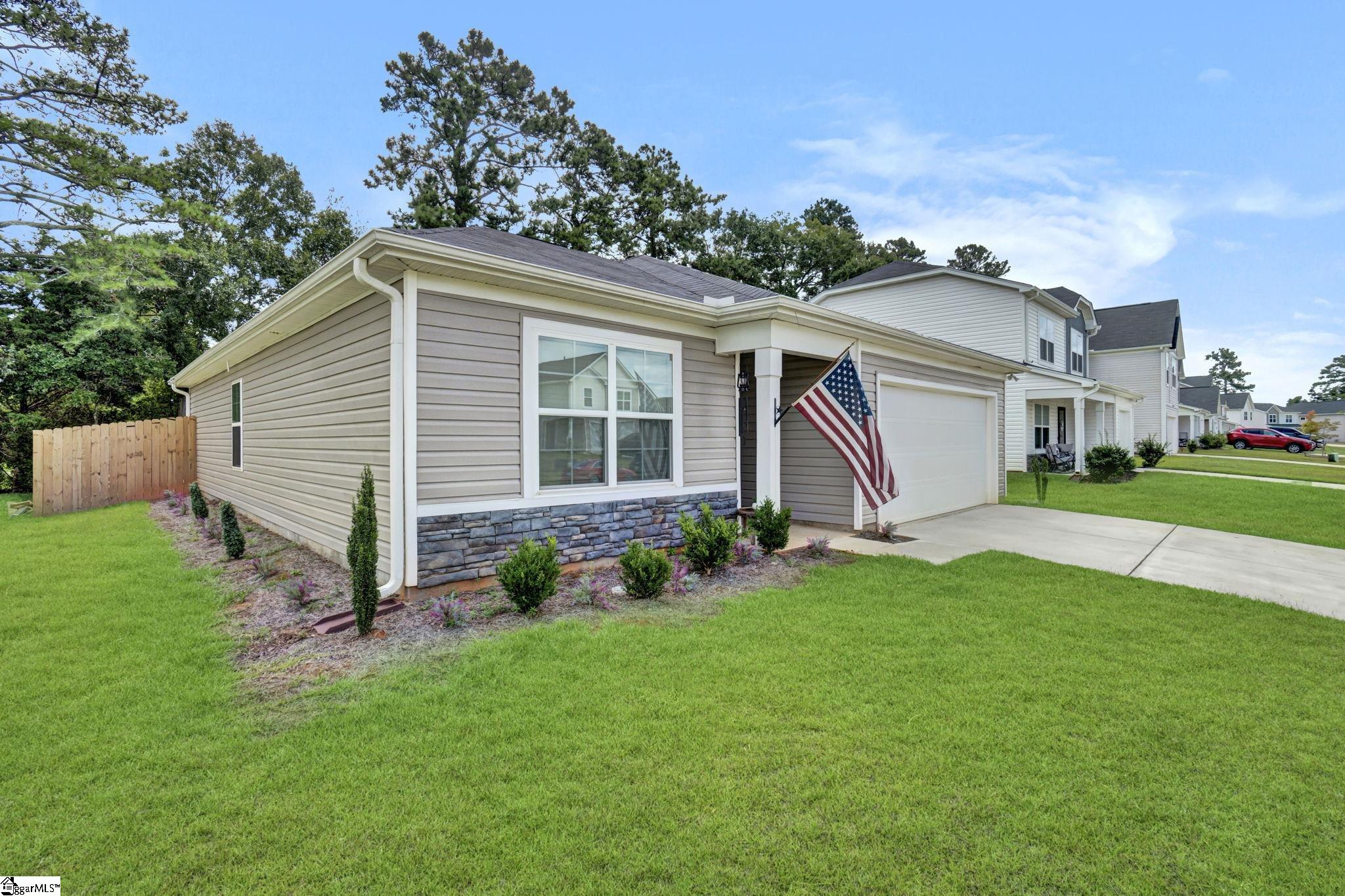 Property image 3 of 109 Myers Lane in Hidden Hills, Laurens, SC 29360