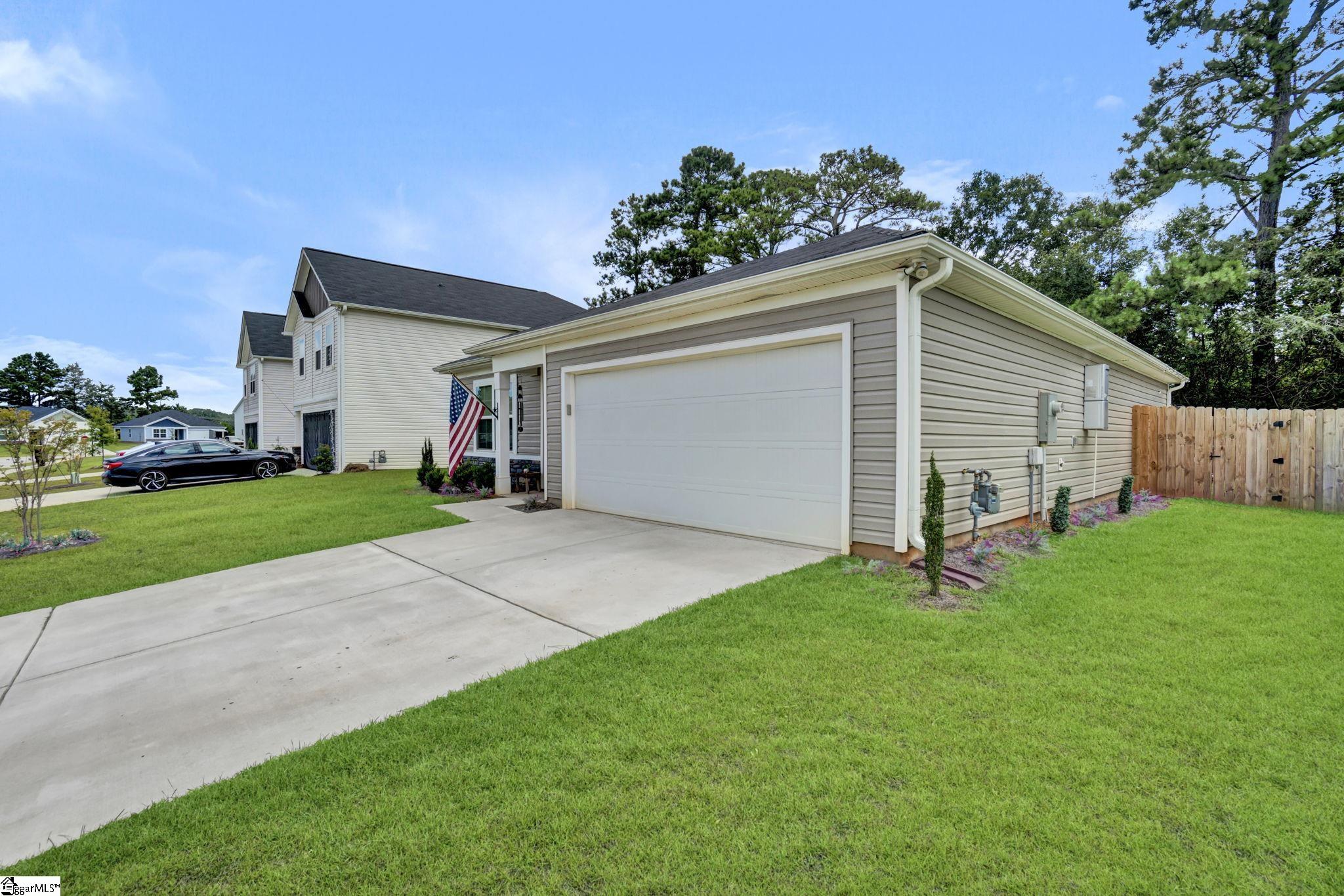 Property image 4 of 109 Myers Lane in Hidden Hills, Laurens, SC 29360