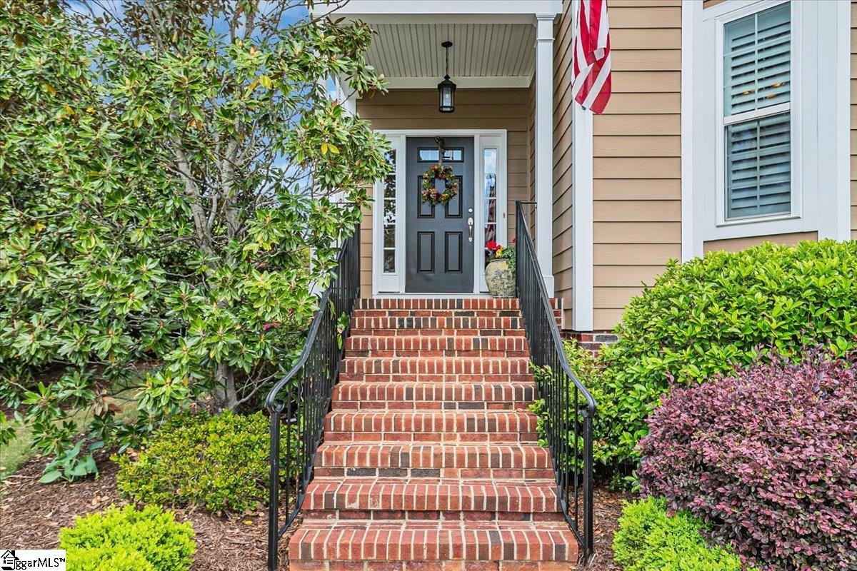 Property image 2 of 48 Flintwood Drive in Boxwood, Simpsonville, SC 29681