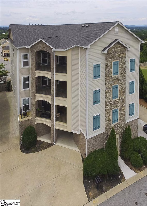 Property image 3 at 230 Rocky Top Drive, Greenville, SC 29615