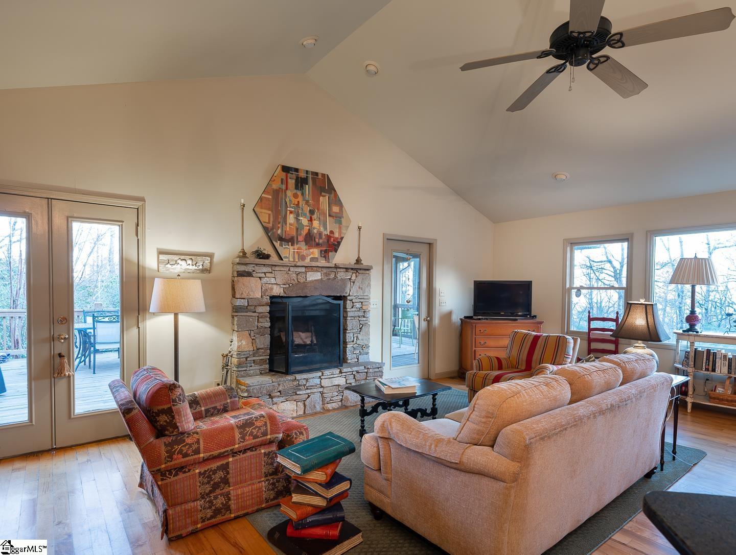 Property image 4 of 122 Columbine Way in Cliff Ridge at Caesars Head, Cleveland, SC 29635