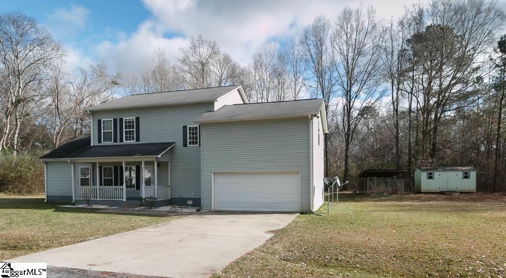 Property image 2 of 105 Heather Glenn Lane in Southwood, Clinton, SC 29325