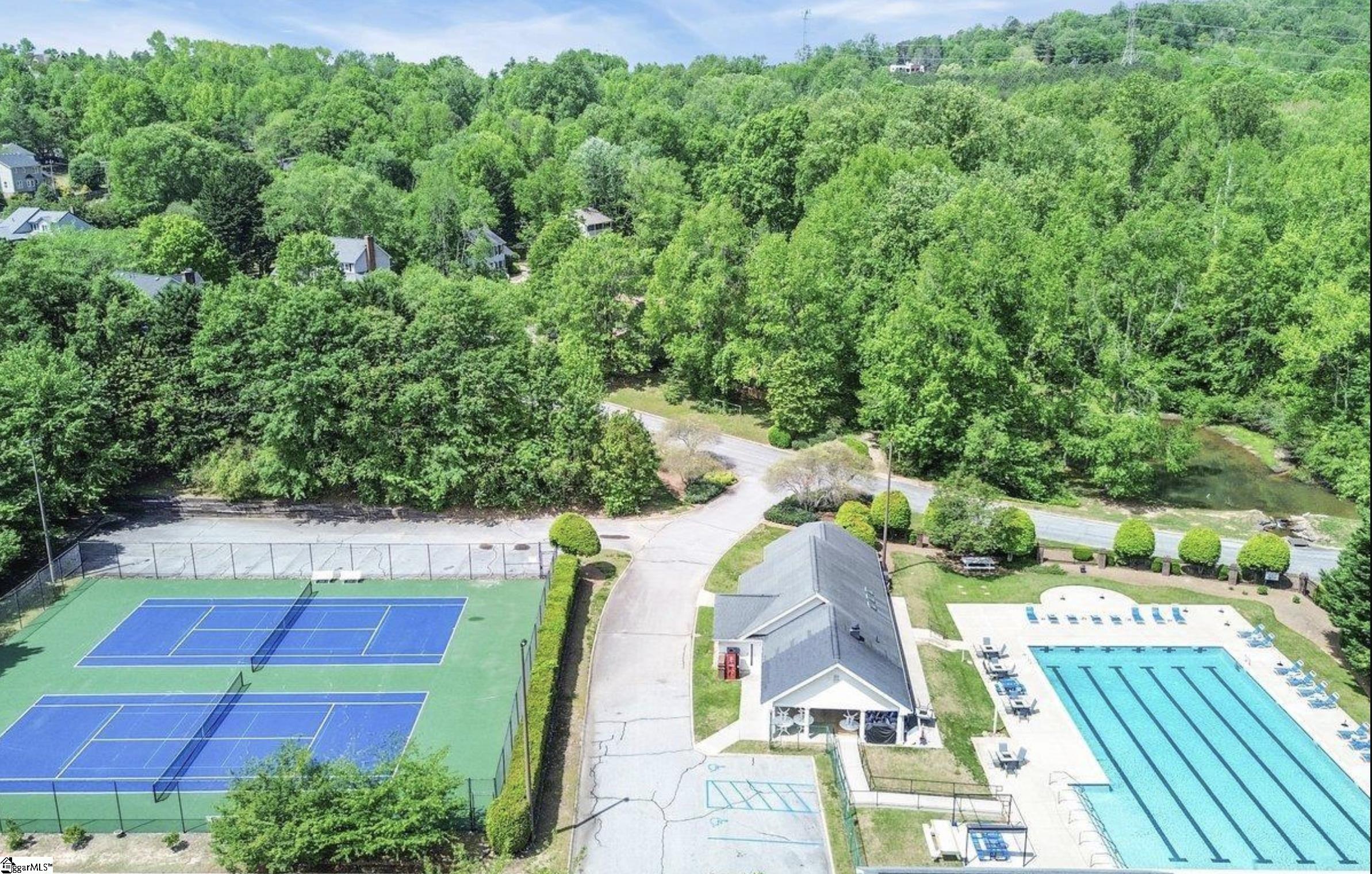Property image 3 of 413 Bright Water Lane in Half Mile Lake, Greenville, SC 29609