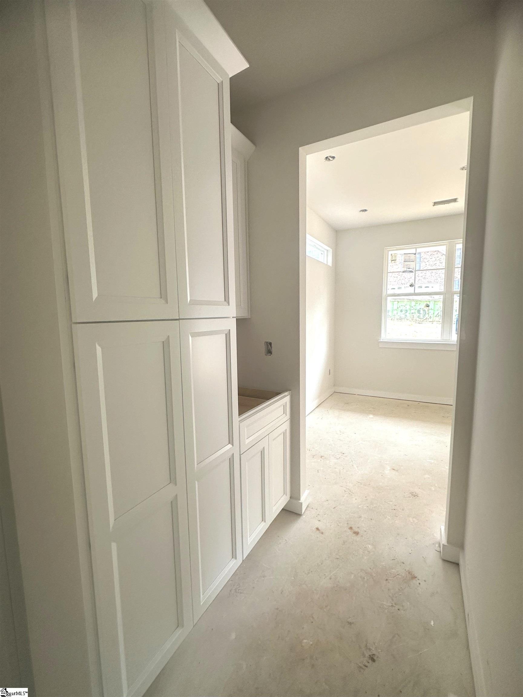 Property image 4 of 38 Killarney Lane in Lismore Park, Greer, SC 29650