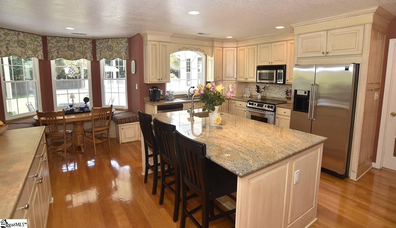 Property image 5 of 522 Silver Ridge Drive in Silver Ridge, Greer, SC 29651