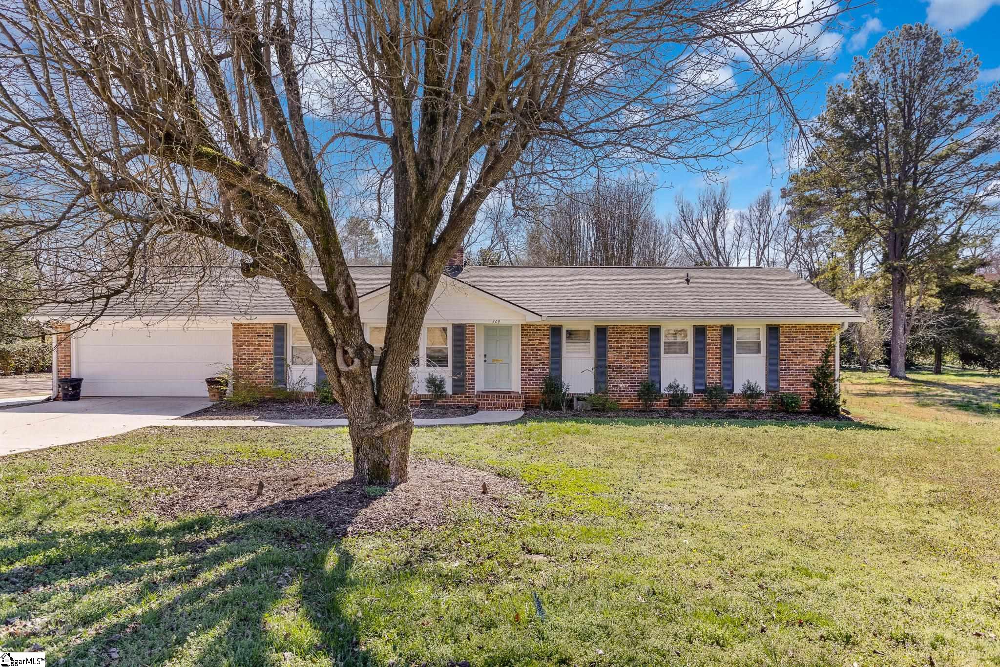Property image 3 of 509 Imperial Drive in Heritage Hills, Greenville, SC 29615