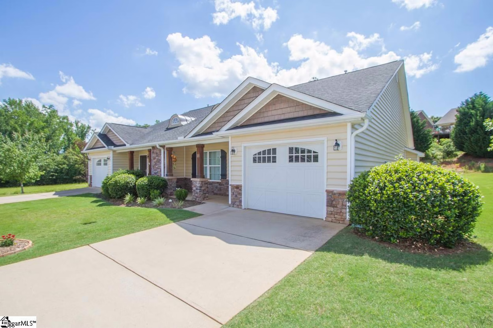 Property image 1 at 25 Hillsborough Drive, Anderson, SC 29621