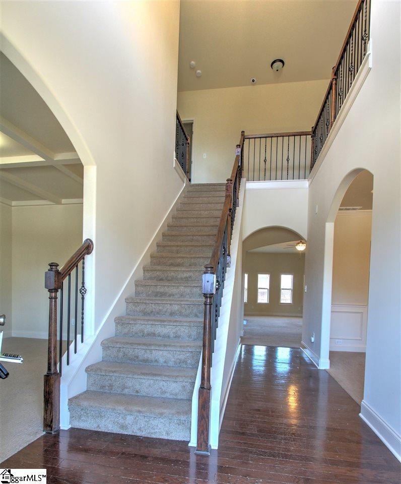 Property image 4 of 9 Roanoke Hills Court in Shenandoah Farms, Simpsonville, SC 29681