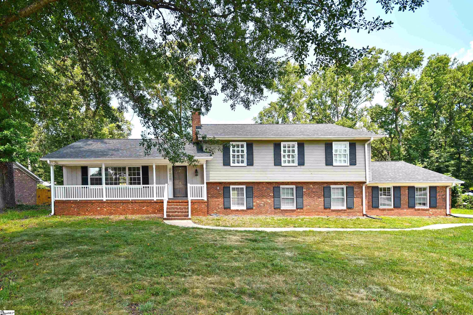 Property image 1 at 5 Donington Drive, Greenville, SC 29615