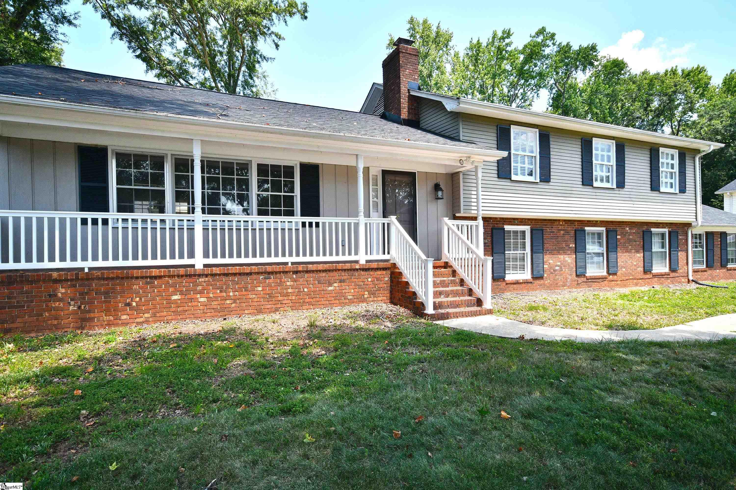 Property image 3 of 5 Donington Drive in Kingsgate, Greenville, SC 29615