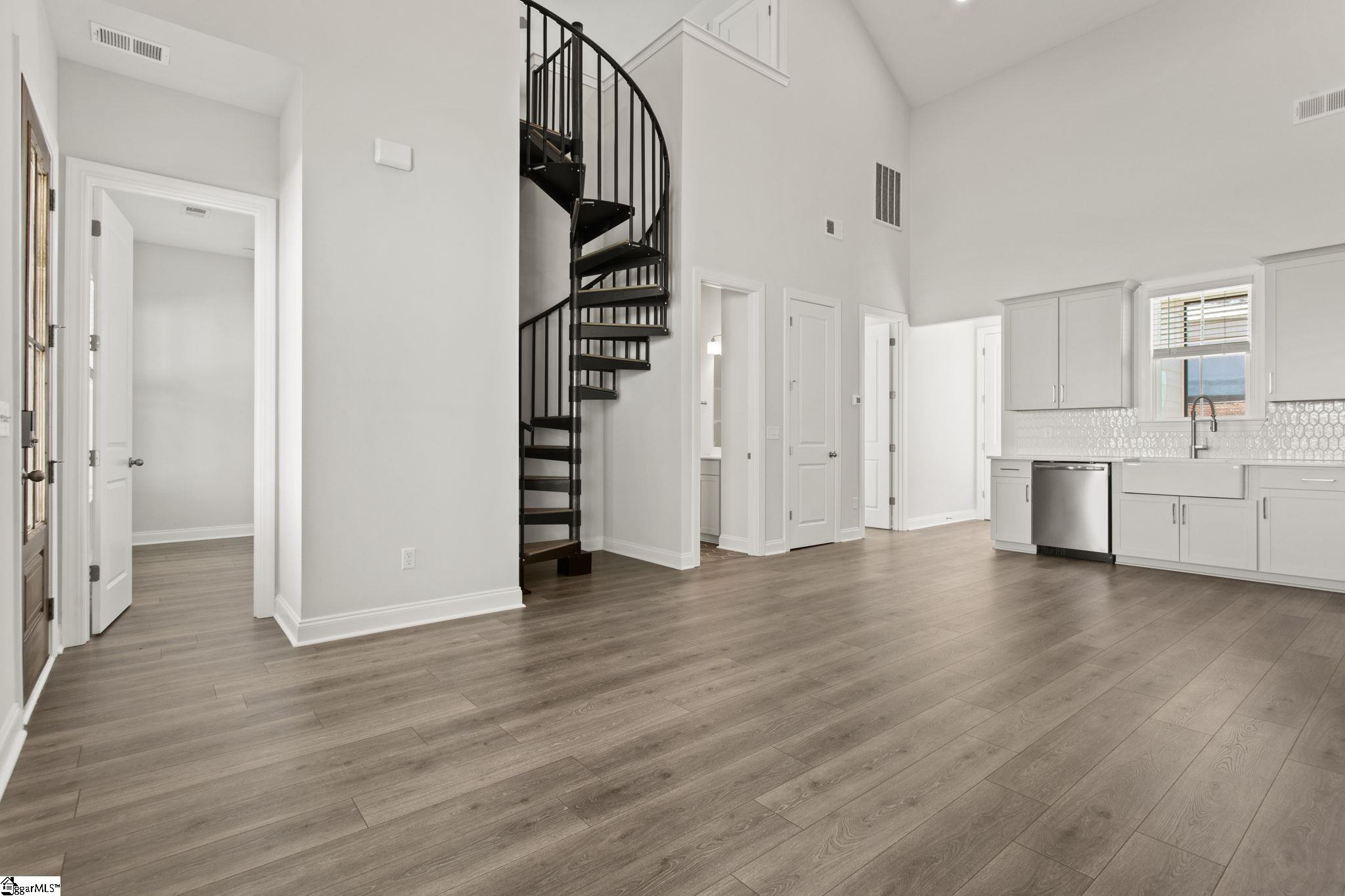 Property image 5 of 109 Cottage Lane in Palmetto Crossing, Greenwood, SC 29649