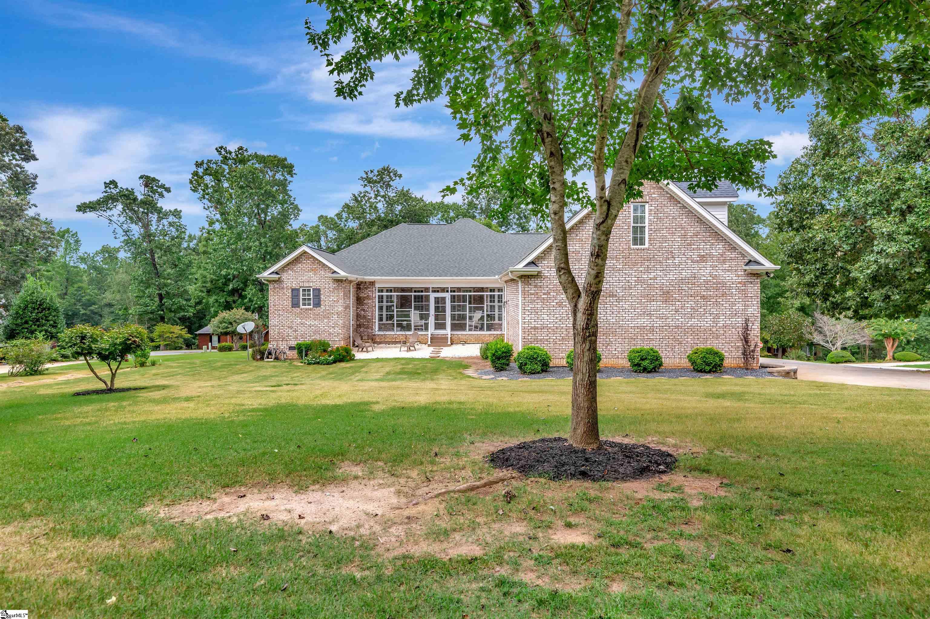 Property image 5 of 115 Engram Lane in Charping Farms, Anderson, SC 29621