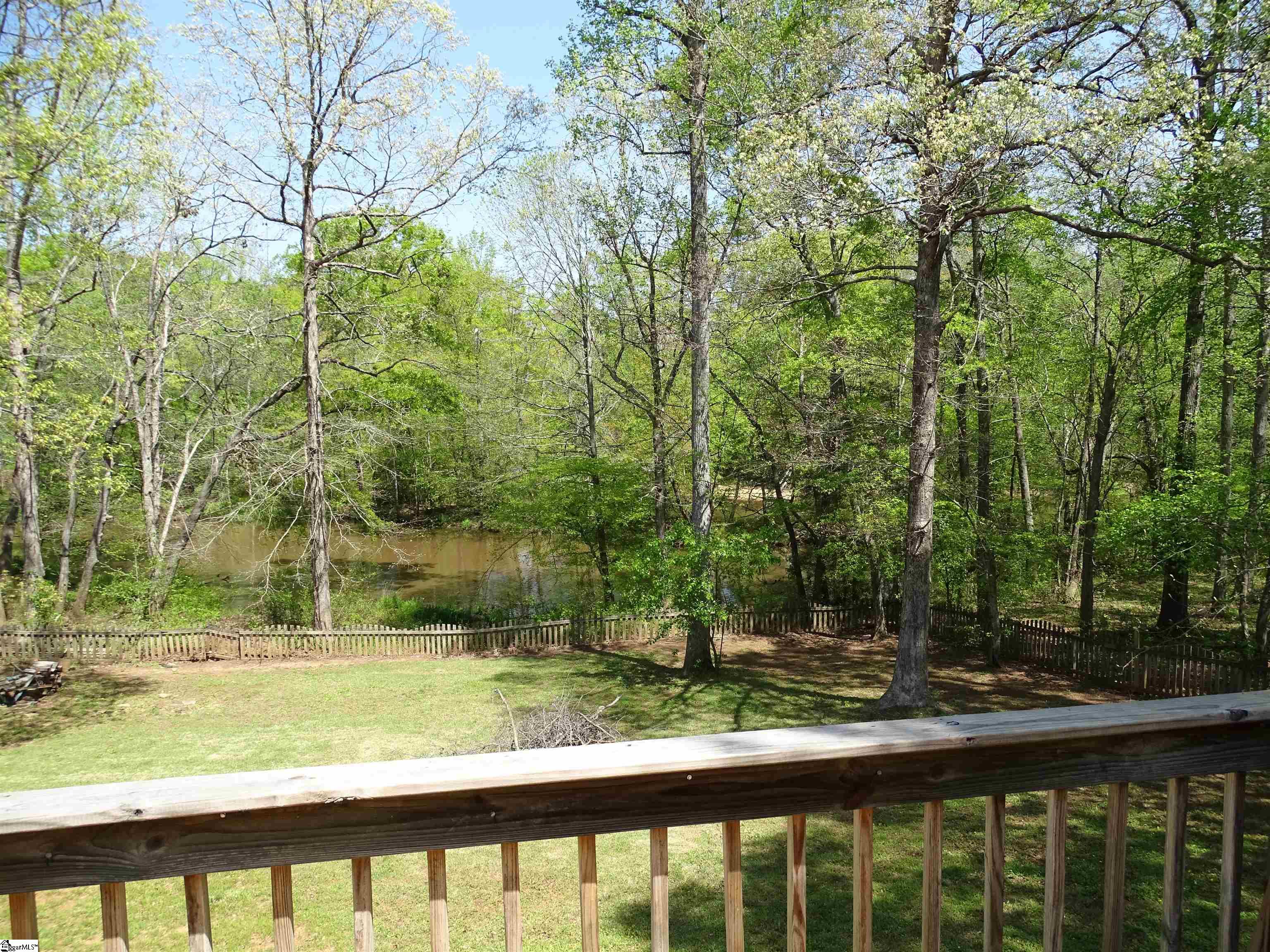 Property image 2 of 101 N Celestial Drive in Crestview Hills, Greer, SC 29651