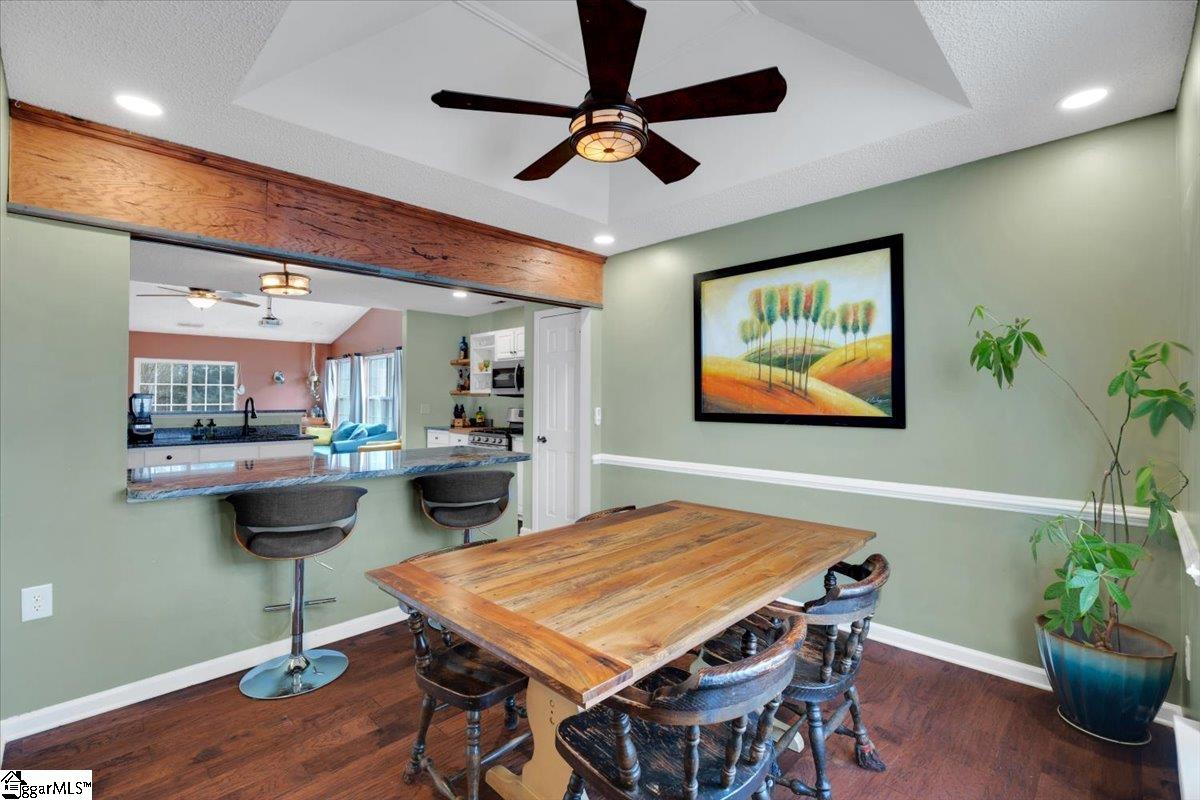 Property image 2 of 8 Palisades Way in Poplar Forest, Greenville, SC 29617