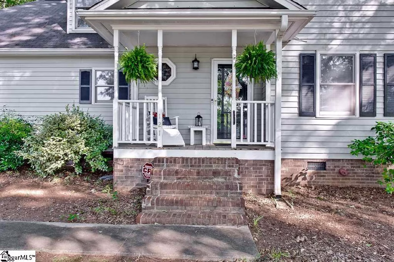 Property image 2 at 121 Wyatt Oaks Court, Easley, SC 29642