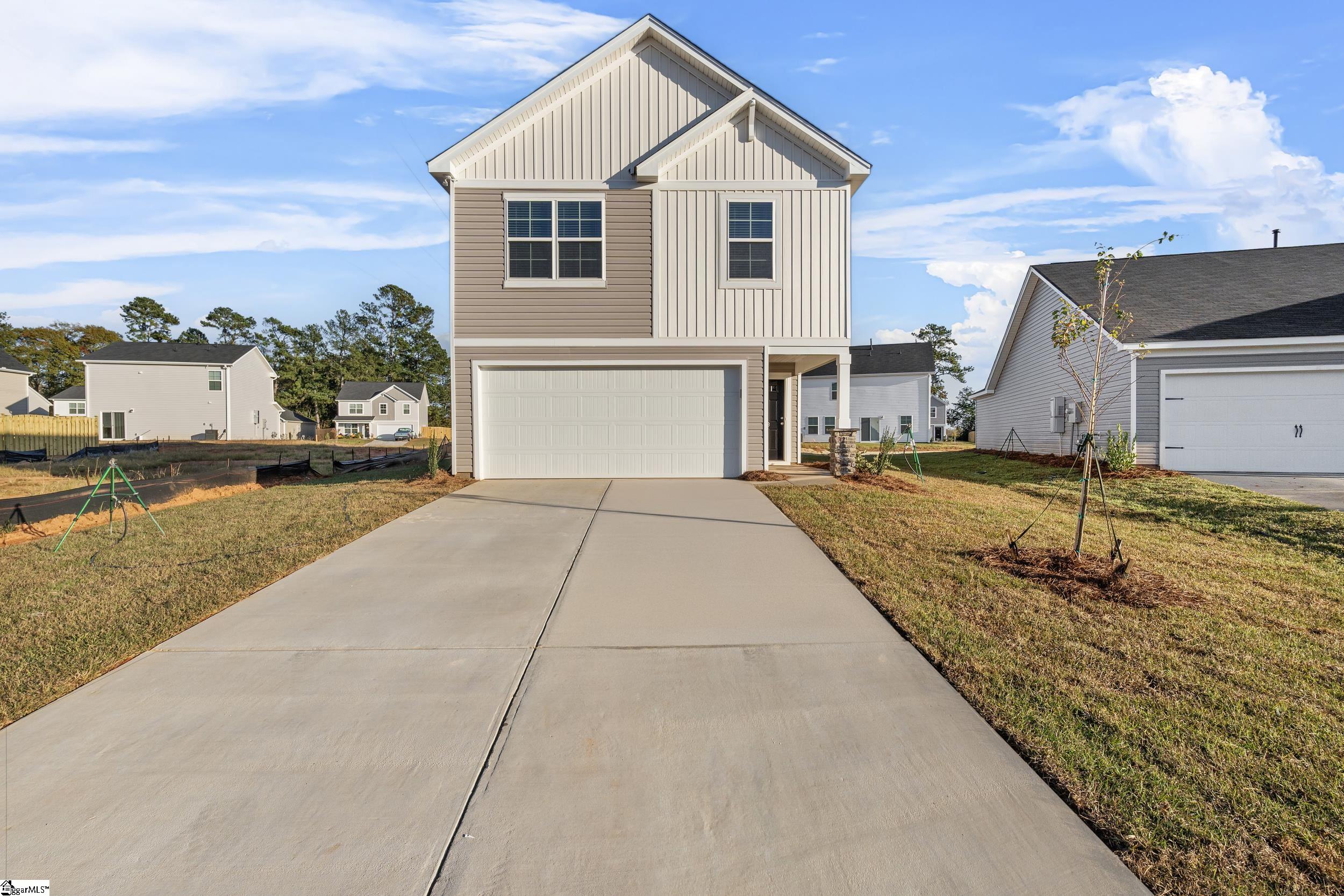 Property image 4 of 111 Southern Magnolia Lane in Hidden Hills, Laurens, SC 29360