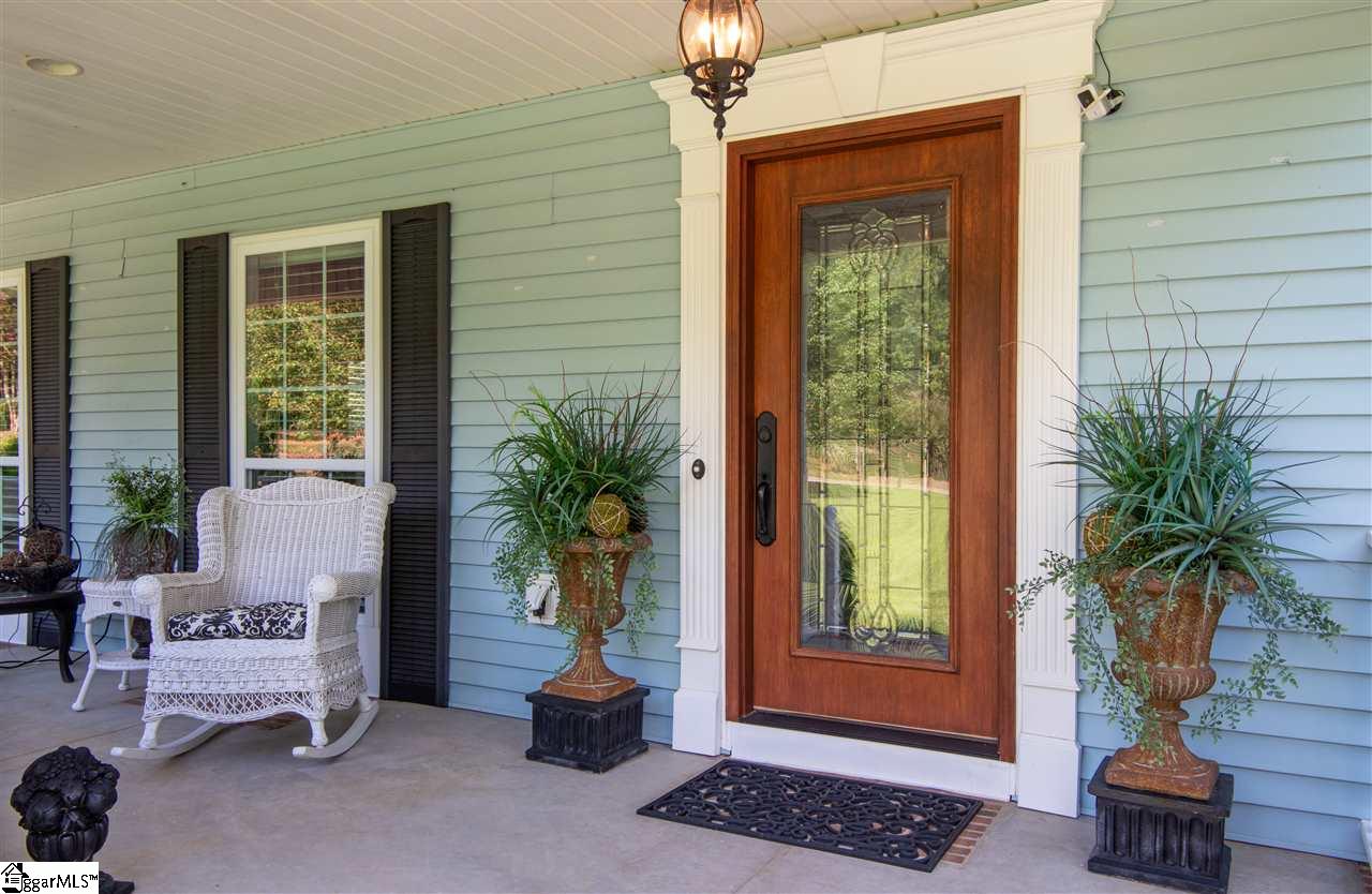 Property image 4 of 404 Sapphire Court in Emerald Pointe, Seneca, SC 29672