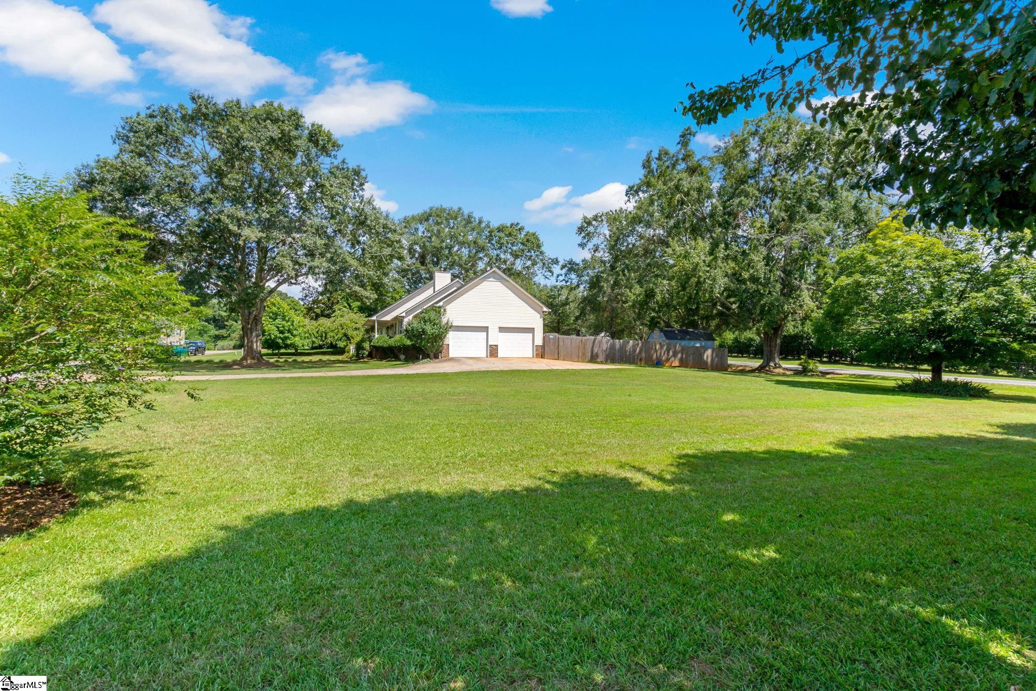 Property image 2 of 100 Wildberry Court in Wyatt Oaks, Easley, SC 29642