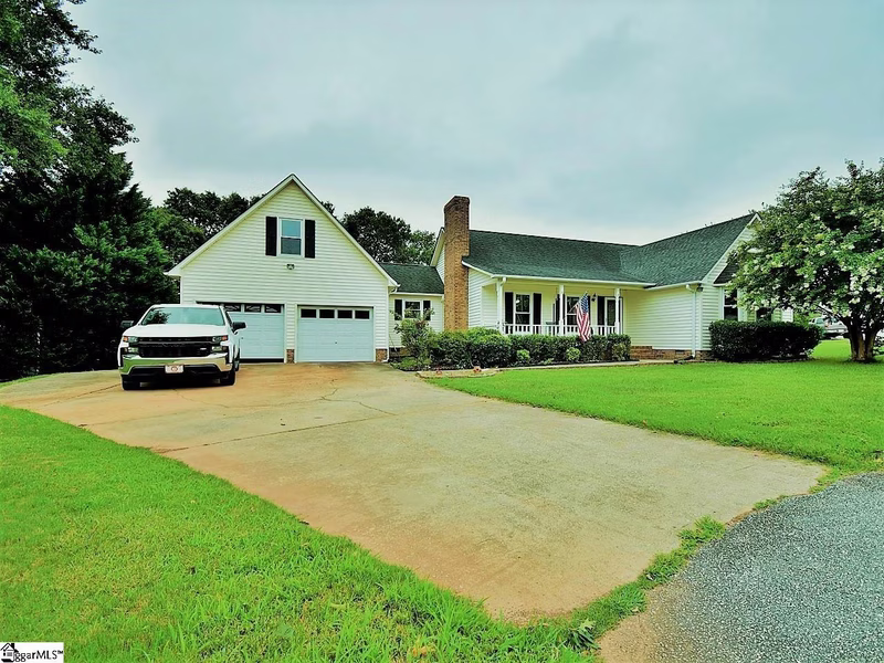 410 Pinnacle Court