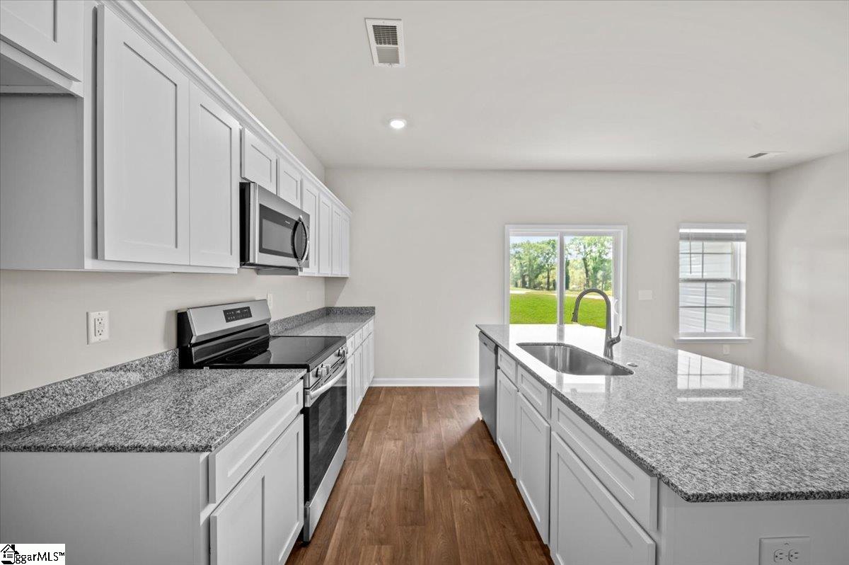 Property image 2 of 104 Lowland Drive in Clarke Townes, Anderson, SC 29621