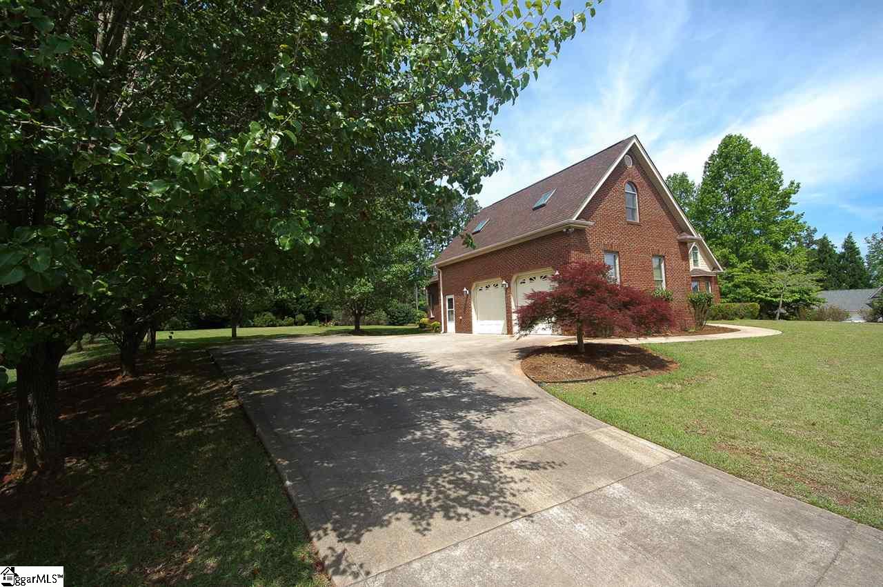 Property image 2 of 503 Jade Lane in Emerald Pointe, Seneca, SC 29672