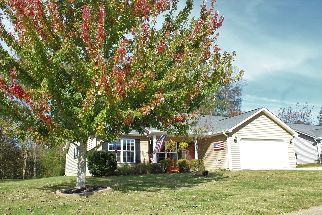 Property image 3 of 153 Mediterranean Avenue in Westwood Pointe, Anderson, SC 29621