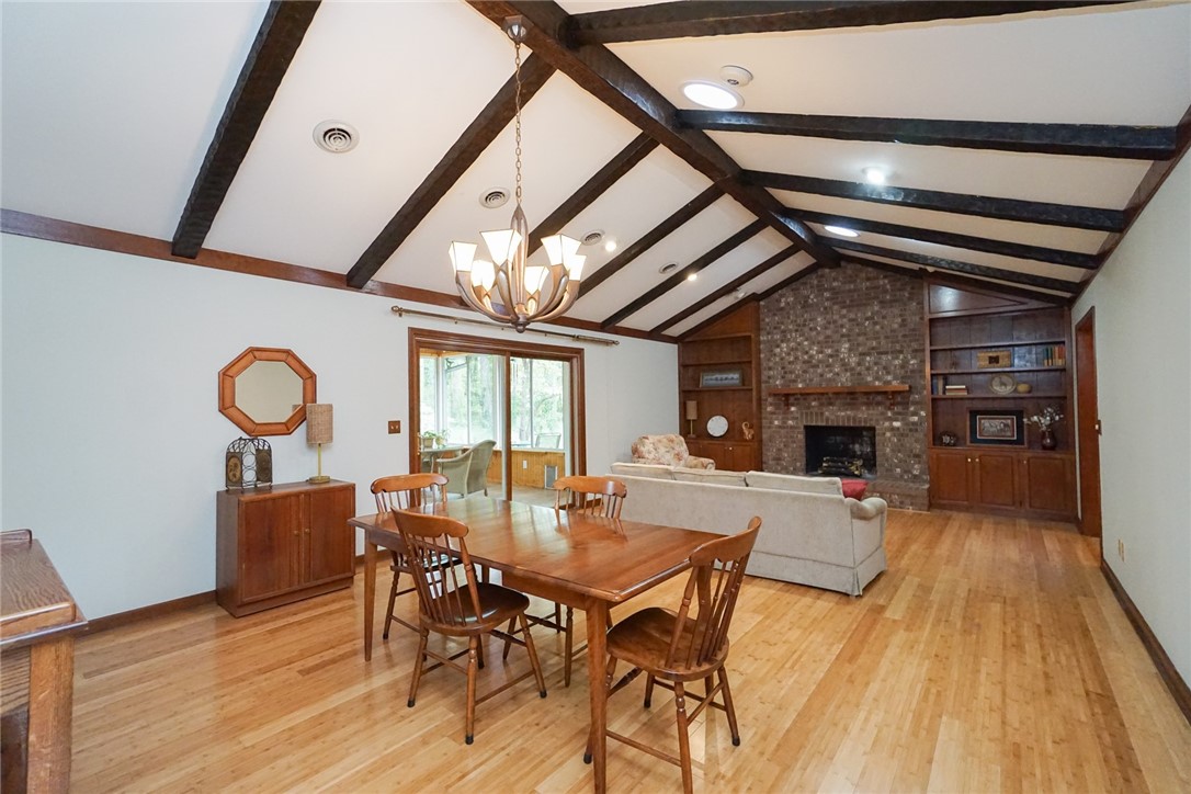 Property image 3 of 11 Huntley Castle Court in Gray Fox Run, Taylors, SC 29687