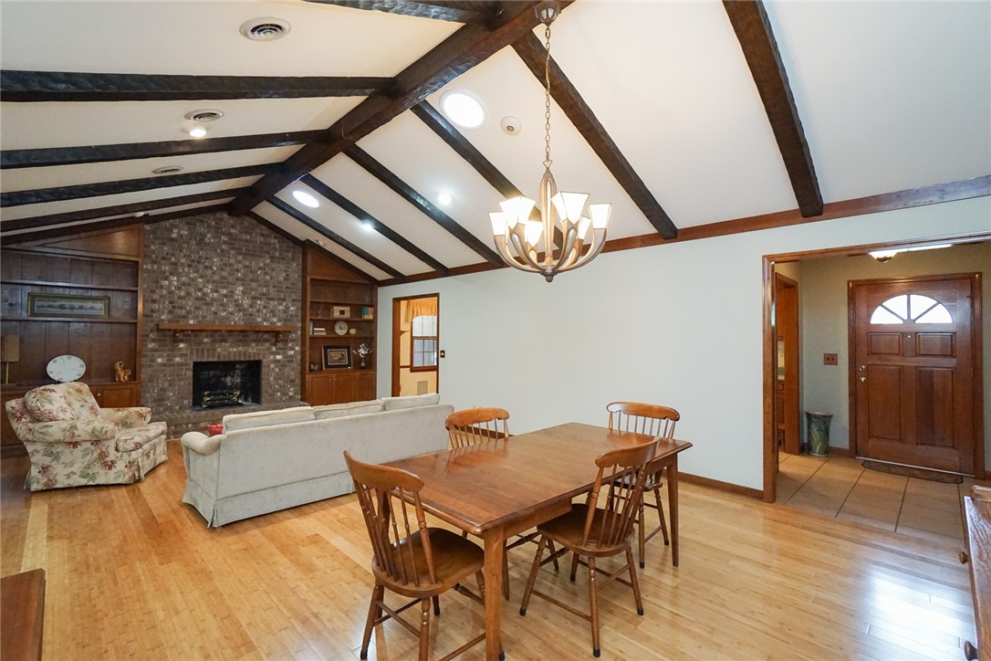 Property image 4 of 11 Huntley Castle Court in Gray Fox Run, Taylors, SC 29687