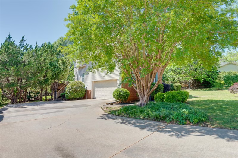 Property image 3 at 104 Roxbury Court, Anderson, SC 29625