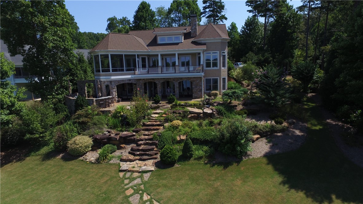 Property image 2 of 302 Bay Hill Drive in The Woods At Keowee, West Union, SC 29696