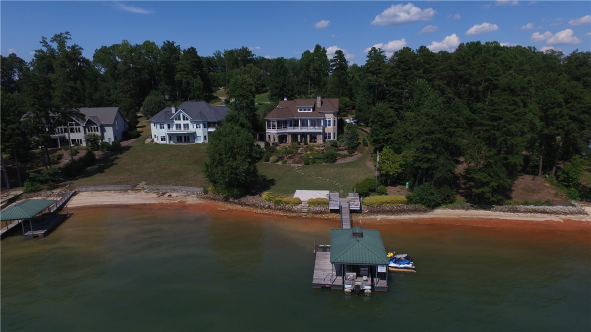 Property image 3 of 302 Bay Hill Drive in The Woods At Keowee, West Union, SC 29696