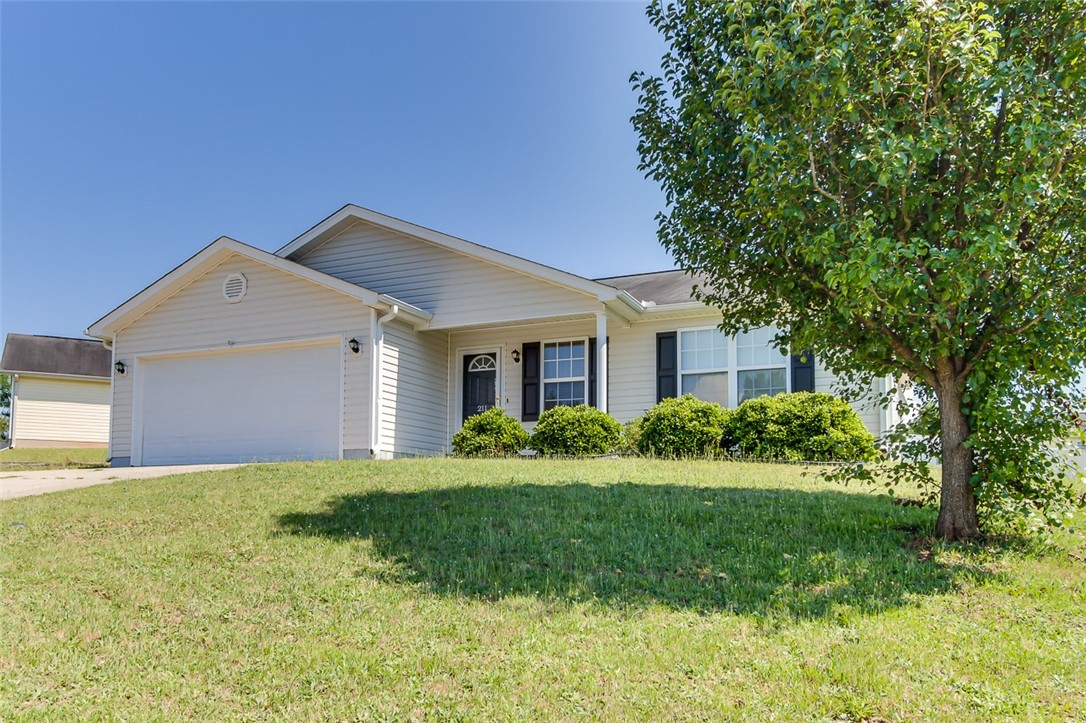Property image 3 of 211 Rio Way in Casa Del Rio, Anderson, SC 29625