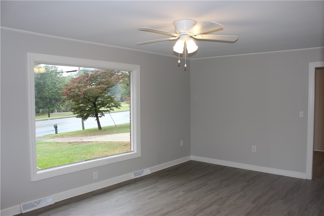 Property image 3 of 3683 River Street in Nevitt Forest S, Anderson, SC 29621