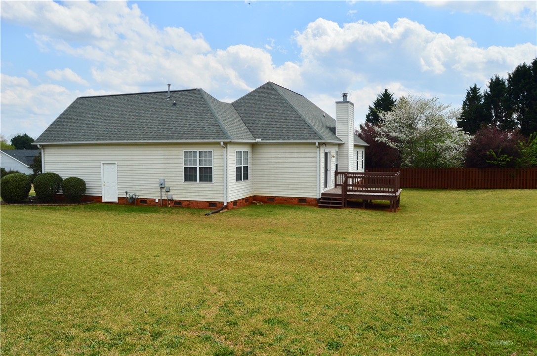 Property image 4 of 105 Laurens Court in Silverleaf, Anderson, SC 29621