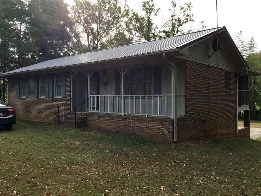 Property image 3 of 101 Zula Circle in Holiday Acres, Starr, SC 29684