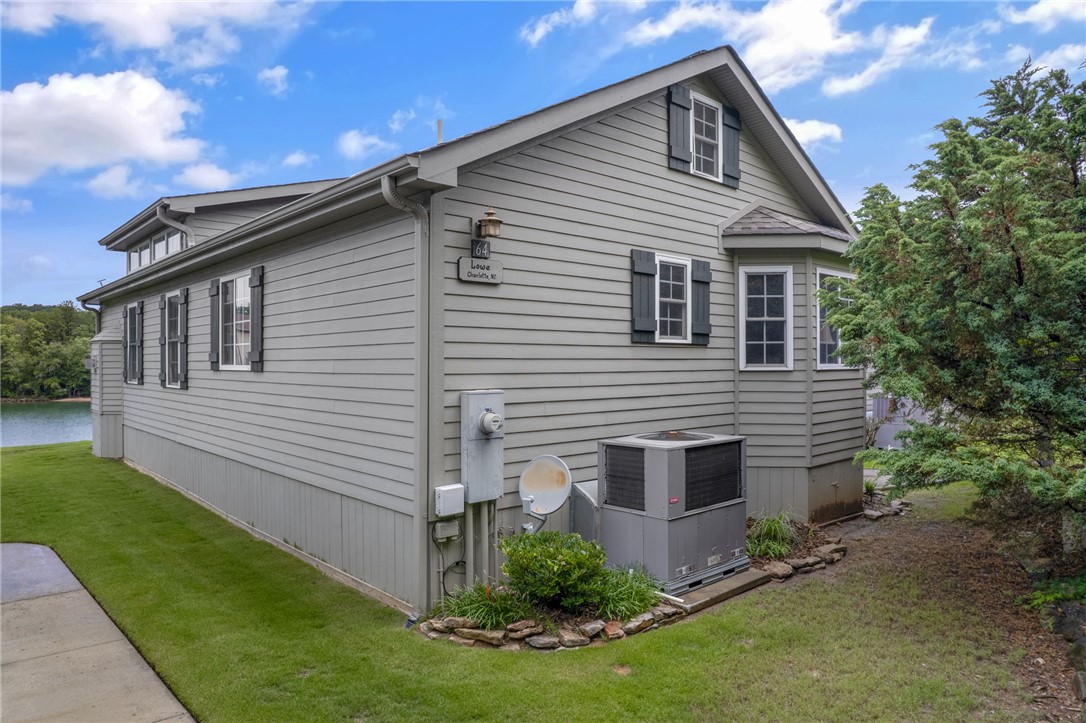 Property image 3 of 1230 Melton Road in Backwater Landing, West Union, SC 29696