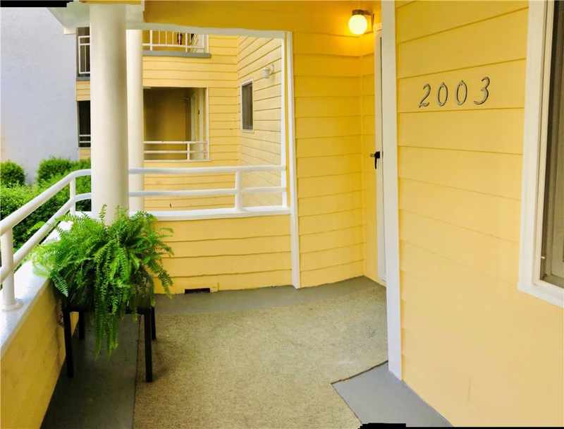 2003 Northlake Drive