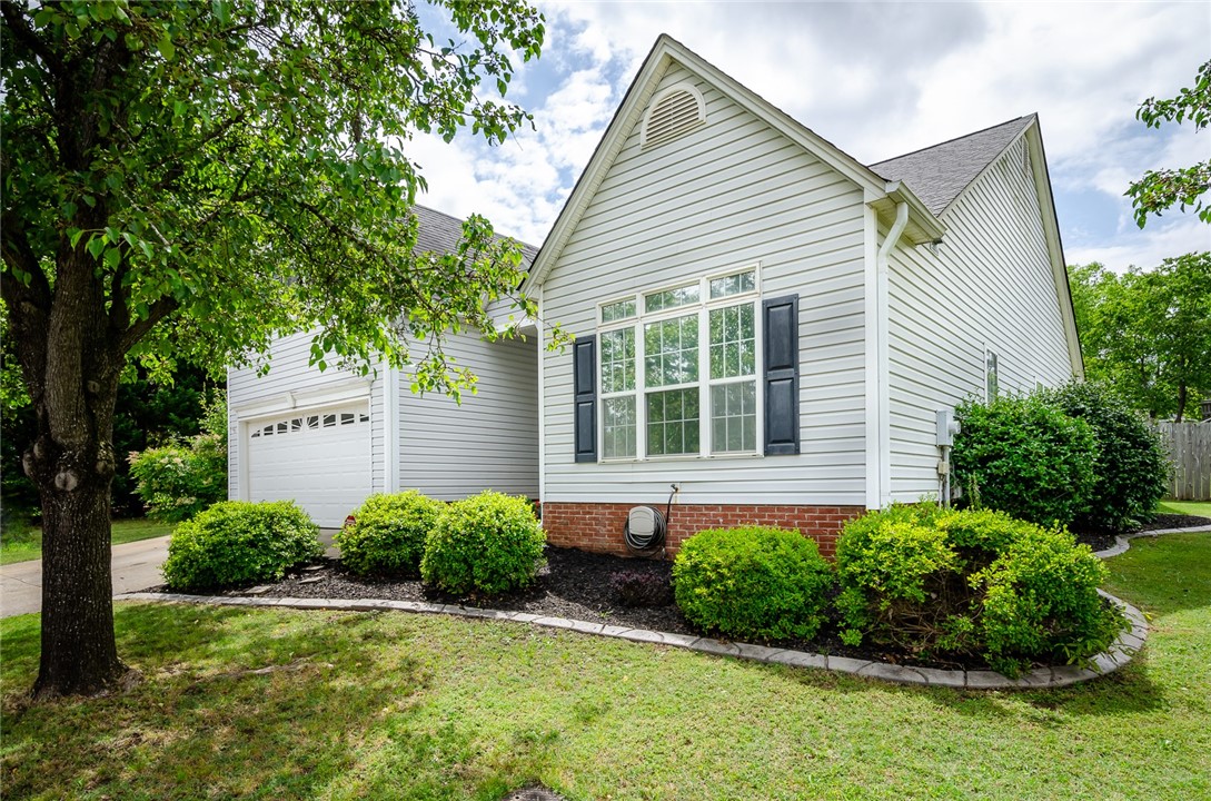 Property image 4 of 603 Laurens Drive in Silverleaf, Anderson, SC 29621