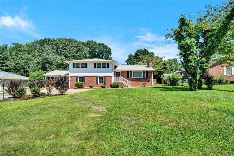 2010 Boulevard Heights