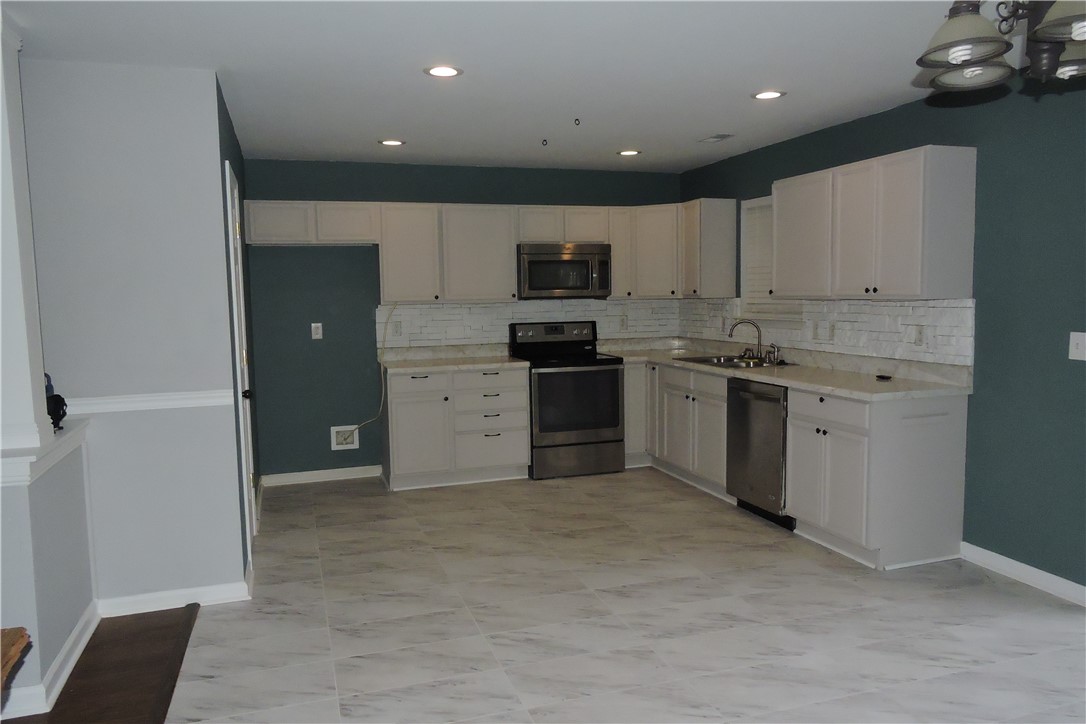 Property image 5 of 306 Monti Drive in Casa Del Rio, Anderson, SC 29625