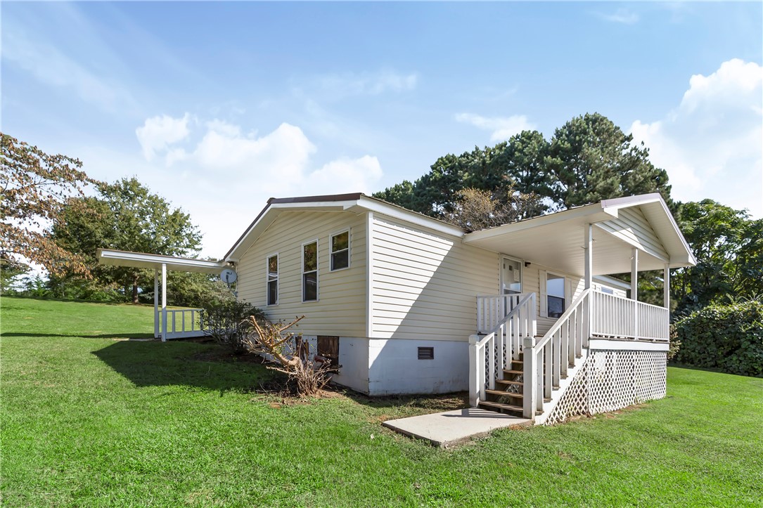 Property image 2 of 316 Hamby Road in Peachtree Acres, Starr, SC 29684