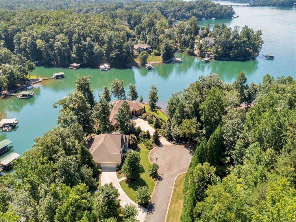 Property image 2 of 127 Woods Drive in The Woods At Keowee, West Union, SC 29696