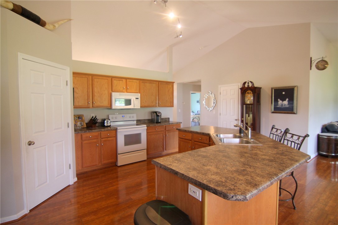 Property image 3 of 102 Silver Spur Drive in Reidville Manor, Williamston, SC 29697